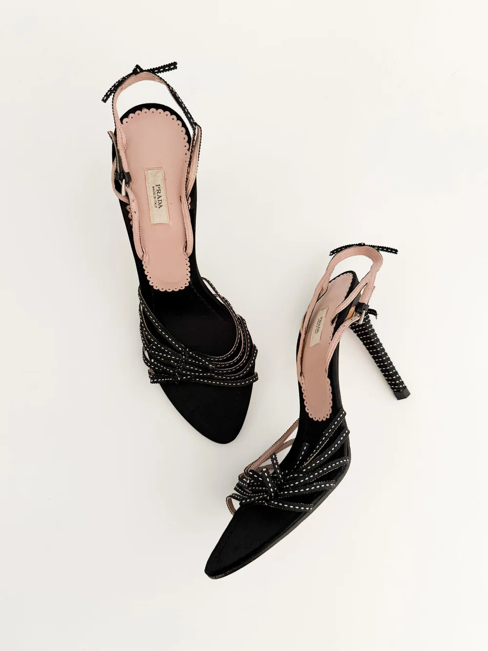 靴 PRADA leather ribbon strap heels black Prada Vintage Black & White Ribbon Bow Sandal Heels (US 10 / IT 40